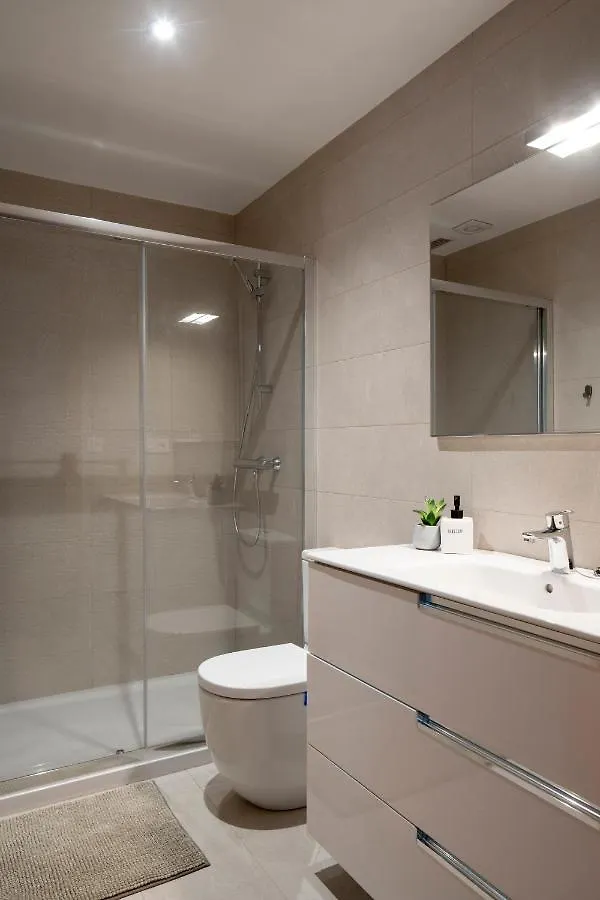 Premium Location! Gran Via & Free Parking Apartment Bilbao